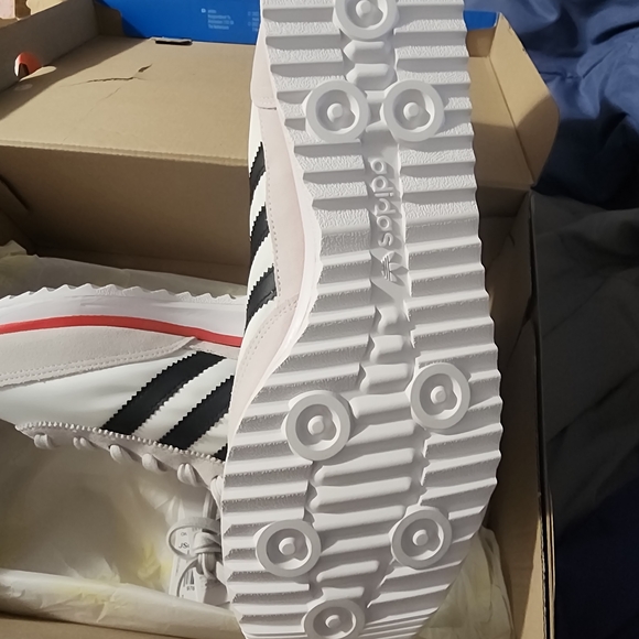 Adidas SL 72 Men's White and Black Sneakers - Picture 3 of 4